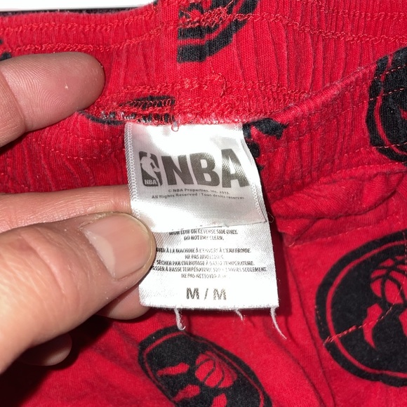 Toronto raptors red NBA basketball shorts size medium - Picture 7 of 7